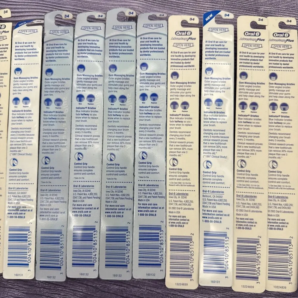 14 LOT 2002 Oral B Advantage Plus Toothbrush Regular 40 MEDIUM Control Grip NOS